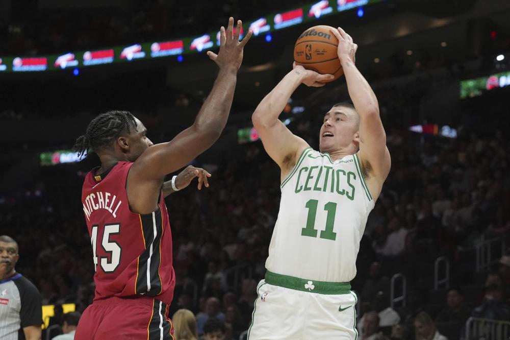 身材较小的 身材较小的